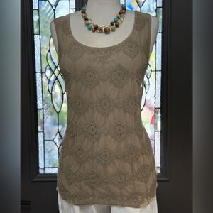 NWT Chico’s Crochet Lace Front Delicate Dara Tank in Coriander Taupe